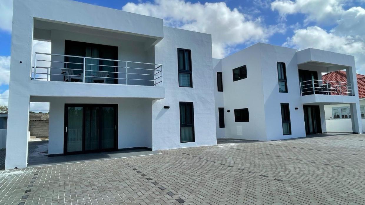 Whitehouse Boulevard, Close To Mambo Beach And City Centre Apartment Willemstad Ngoại thất bức ảnh