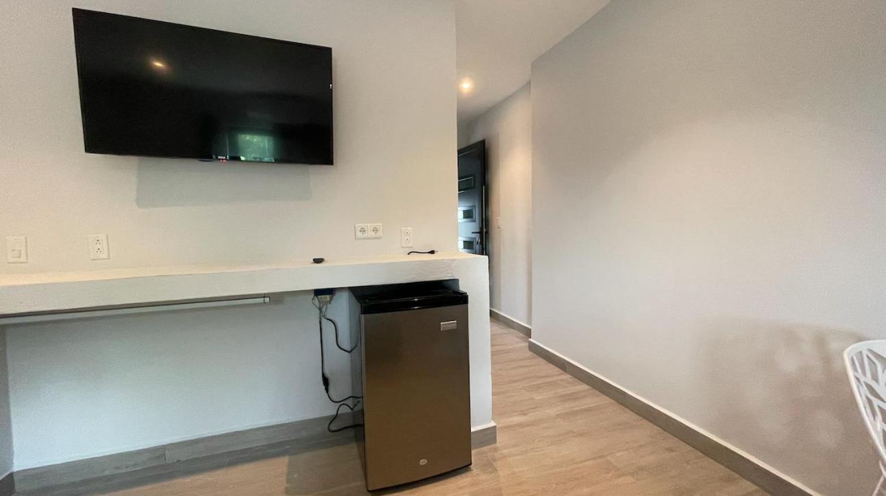 Whitehouse Boulevard, Close To Mambo Beach And City Centre Apartment Willemstad Ngoại thất bức ảnh