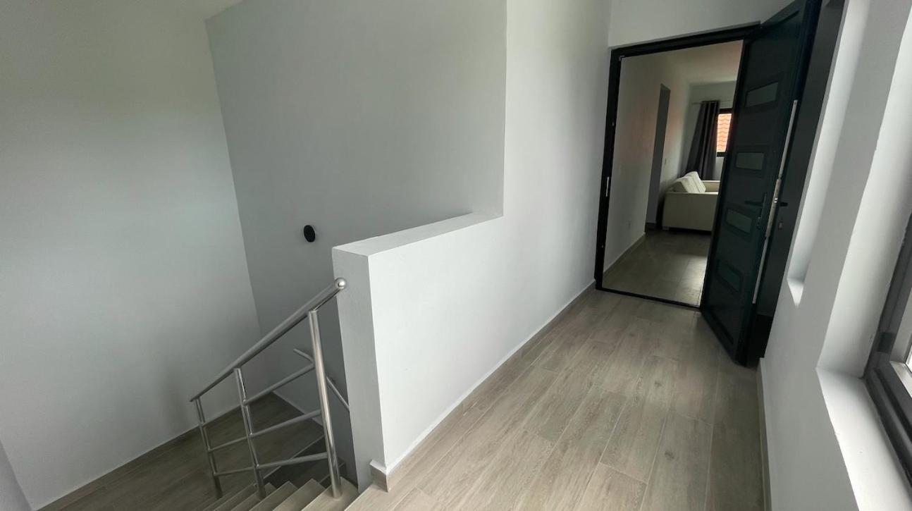 Whitehouse Boulevard, Close To Mambo Beach And City Centre Apartment Willemstad Ngoại thất bức ảnh