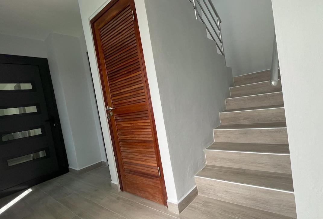 Whitehouse Boulevard, Close To Mambo Beach And City Centre Apartment Willemstad Ngoại thất bức ảnh
